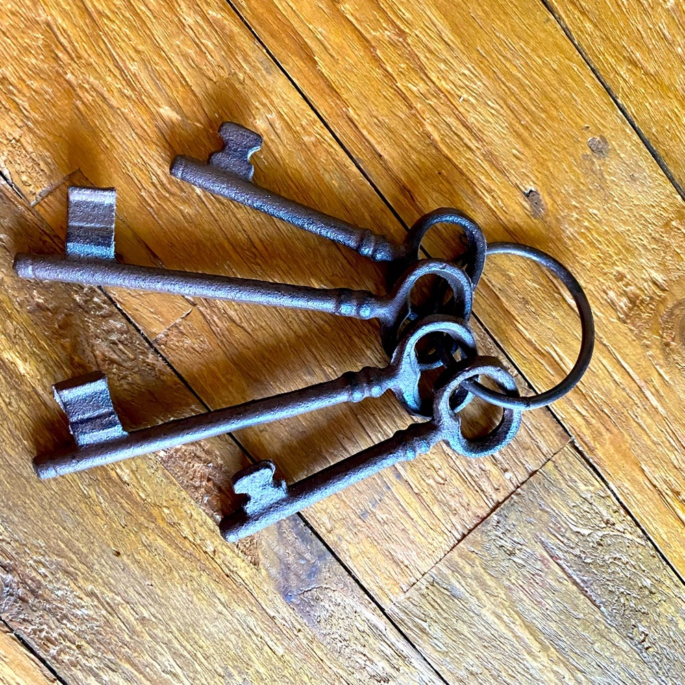 Metal Key Decoration